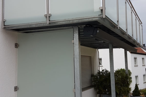 Balkon und Seitenschutz Balkon und Windschutz